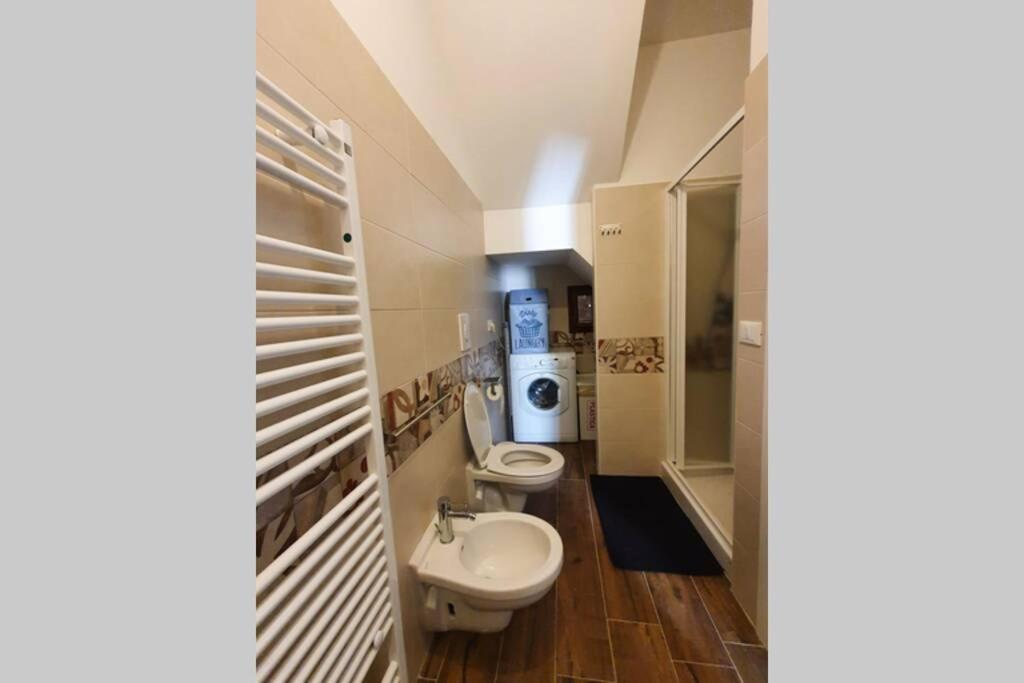 Ferienwohnung Il Caddi - Caratteristico Monolocale In Pieno Centro Storico LʼAquila Exterior foto